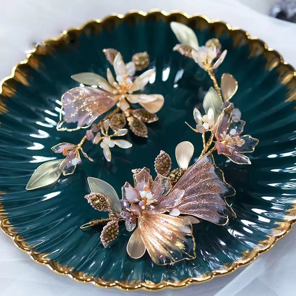 IRIS APFEL 2pcs Crystal Leaf Flower Bridal Hair Pin Barrette IRIS APFEL 2pcs Crystal Leaf Flower Bridal Barrette Hair Pins main image 3